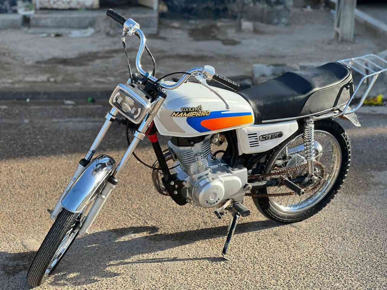 نامه تعمير 25 المكينه مامفتوحه الدراجه كلك 
مابيها اي نقص المكينه ناعمه تخبل ب500 وبيها مجال قليل كلش للشراي
ناصريه مدينه مكاني 
*********** ناصرية, ذي قار
