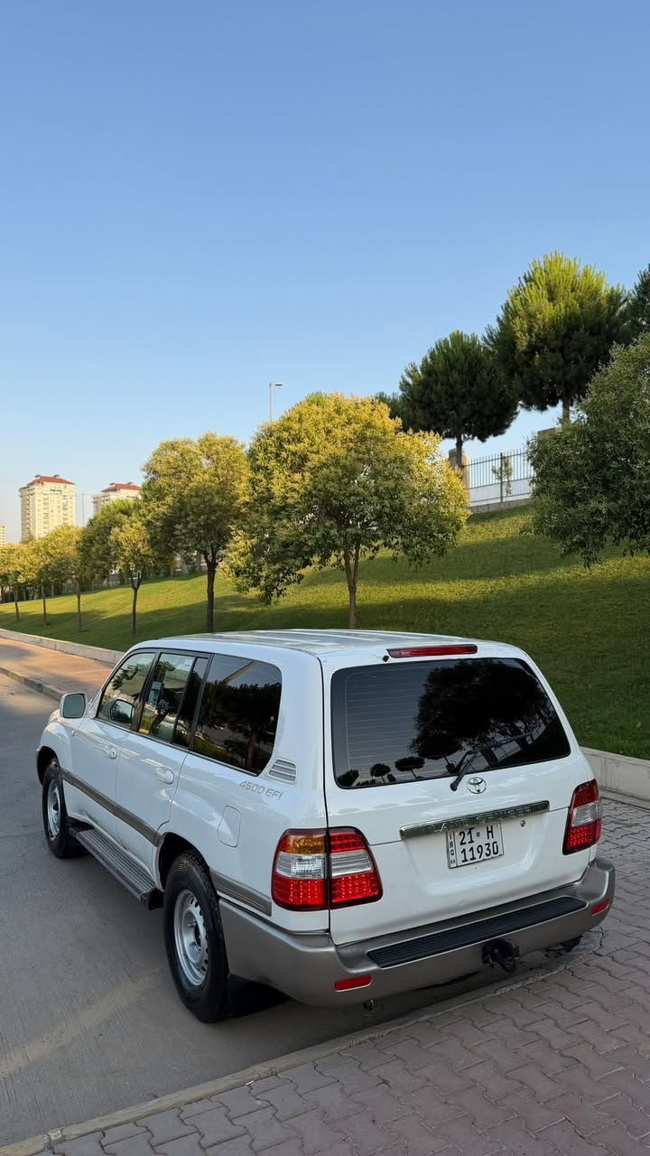 لاندكروزر مونيكا ٢٠٠١ فول مواصفات سيارة گير اوتوماتيك اصولية رقم سليمانية سيارة حيل حلوة او نضيف مواصفات داخل بيجي جامات كهرباء سلاجة تبريد مركزية ٣ مقاعد دبل تانكي گير محرك لوو گير حدادية كلها بشرط سيارة سنوية جديد بي اسمي شرط تحويل او وكالة سيارة بيها قطعتين او نص صبغ بدون حادس بدون دواخل سيارة سعر ١٥٨$ ورقة مكان سليمانية ***********
