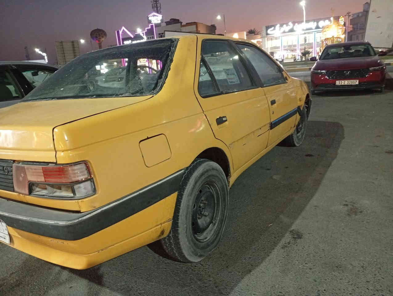 سلام عليكم بيجو روى محور ونجي ياباني اوتو مكينه تبخر شغاله سياره نكره سلف مكانه كربلاء السعر 8 ورقات وبيه مجال حك جيه فقط ***********
