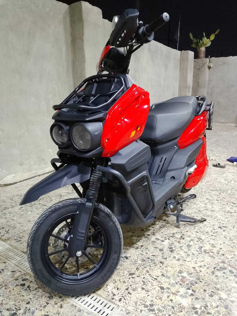 دراجه شحن اباتشي جديده كلش علفحص فول مواصفات السعر 950 للاتصال *********** مكاني بغداد حي اور قابل للمراوس
