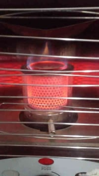 للبيع  صوبة يابانية اصلي قياس 60في50 حجم كبير جدا سعر 85 الف وبي مجال ...