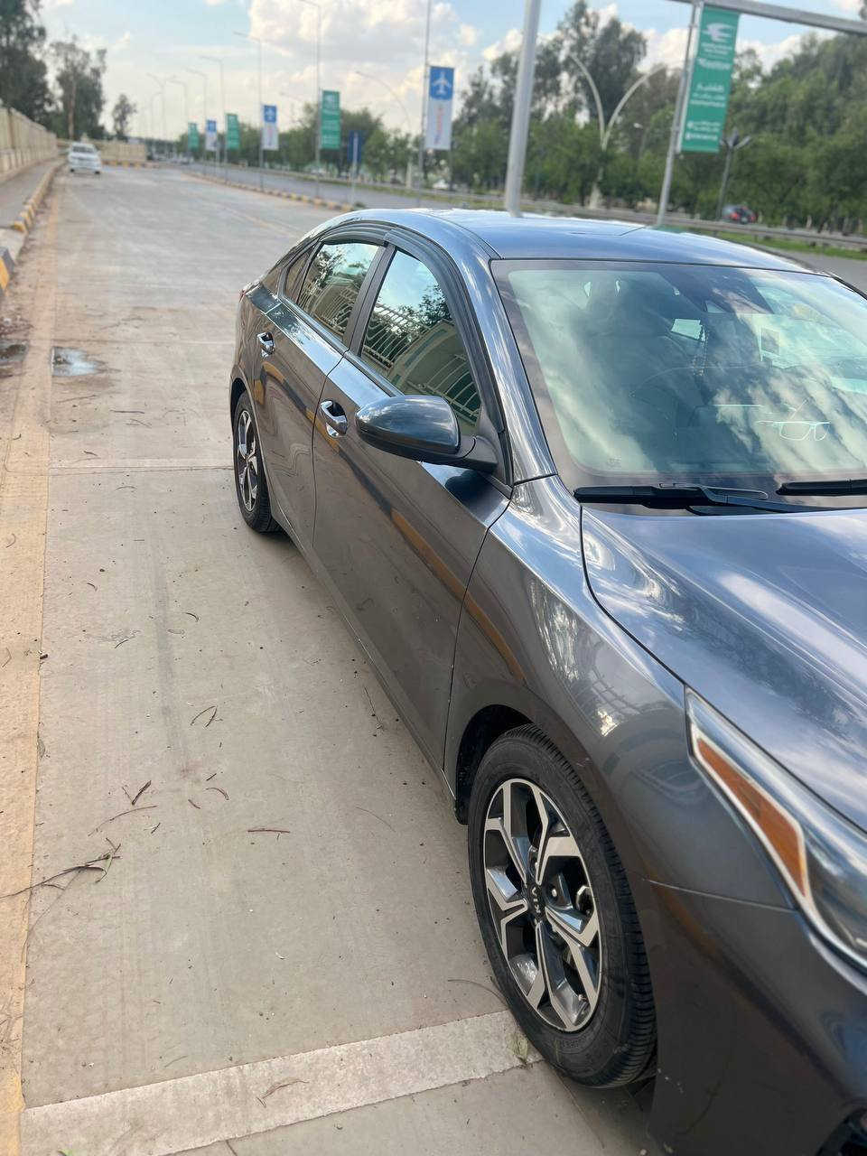 السلام عليكم
كيا فورتي 21
مواصفات عاديه شرط الدواخل والشواصي
ضرر صفحه اليمين باب وجاملغ وباب مبدل شركه
ماشي 120الف ميل
للاستفسار ***********
