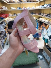 ملابس • تنزيلات محل