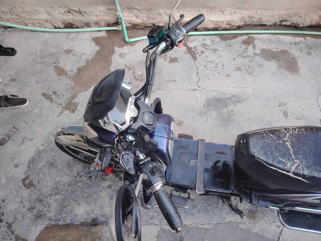 دراجه هارلي للبيع بطاريات جدد ع الفحص سعر ٤٥٠ بي مجال
مكان فلوجه تواصل ***********
