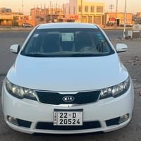 سيراتو 2012  لون ابيض شمالي رقم وسنويه جديد  تخم تاير  تبريد + حداديه ...