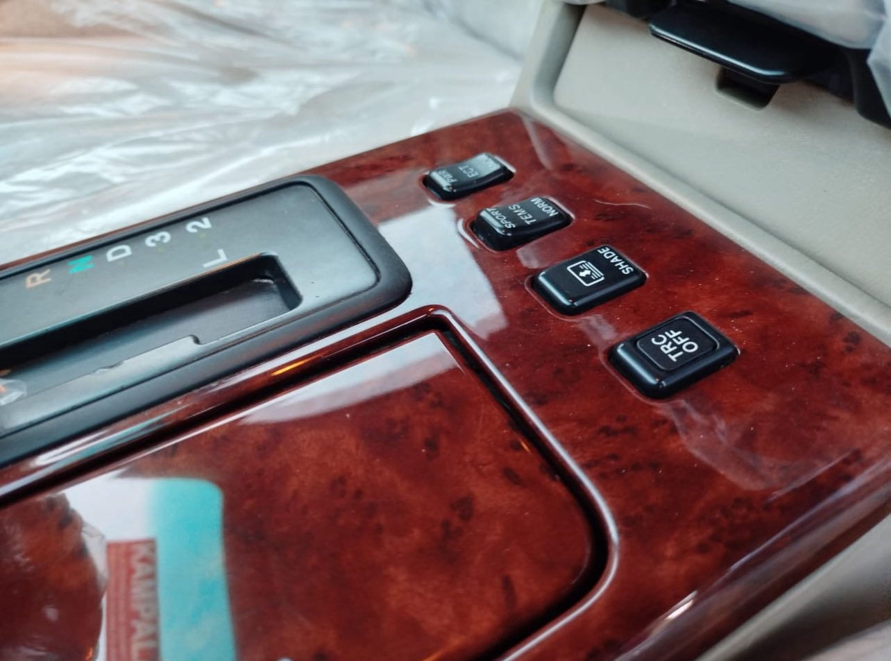 السلام عليكم ملكه  قرار 48 مداور رقم انگليزي 
شاصي 75 ديفور جبير 
سياره فول بطن 4 دكم ماعدا الفتحه
تبريد قطعتين 
ثلاجه 4 كشنات كهربائي 
برده خلفيه
بلوتوث 
وبعد هواي مواصفات بيها 
كفاله عامه سياره تحوير  نجف بالكامل دشبول مثنى العيساوي
جاهزه من كلشي من حداديه من تخم تاير وباتري البارحة شادهن 
ادامة كاملة للمحرك تبديل جديد 
اضافة مراوح شاهينة +مروحة تبريد 
لايت زنون 
بلوتوث اصل 
كامرة خلفية شاشة 4k
 السيارة صايغها صياغة مال جناي موبياع شرة
مكلف بالنشر
*********** للتواصل واتساب
