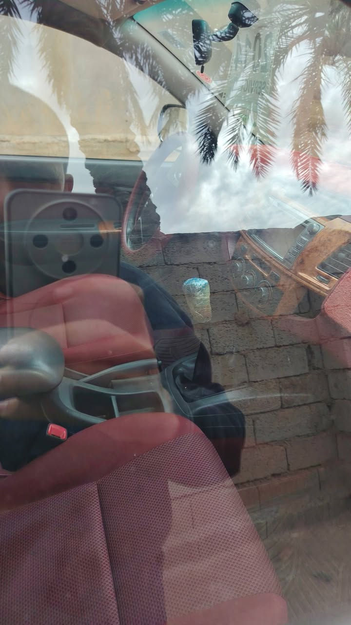 سلام عليكم بيكم 2014 رقم ديالي انكليزي ماشيه 123 الف سلفون لشركيه ***********
