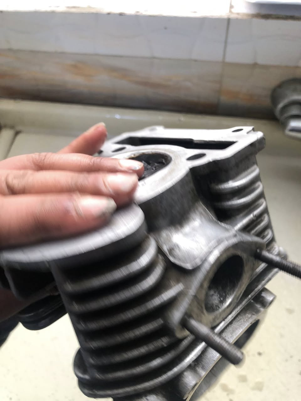 كور سكنس رياضي تتمارك ولفات اصليه السعر ١٠٠ وبي مجال للطيبين رقمي *********** مكاني كراده
