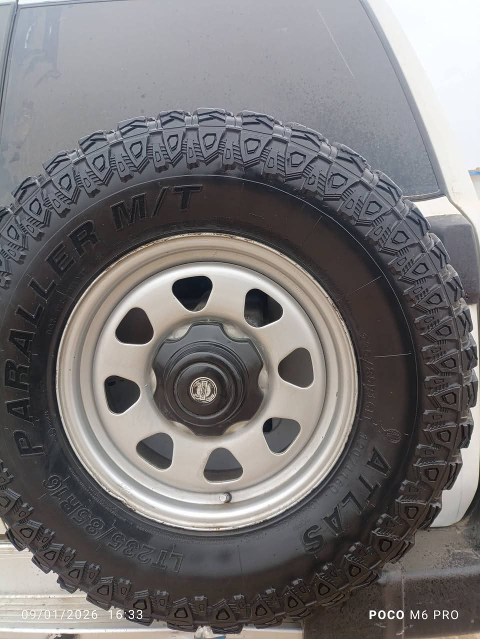 ئەو سپێرە بۆ فرۆشتن بەجیا نایفرۆشم تایەو ویل پێکەوە 100 هەزار
لەکەلارە***********
