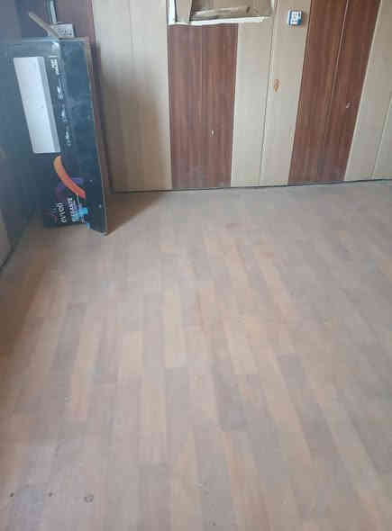 السلام عليكم : 
كرفان ، الطول ١٠ أمتار و العرض ٣ / و نصف ، يرهم سكني او إدارة مشروع ، يحتوي على غرفتين و مطبخ ، و هو بحالة جيدة جدا .
للاستفسار على السعر الاتصال على 
*********** او على الماسنجر  او الواتساب .
