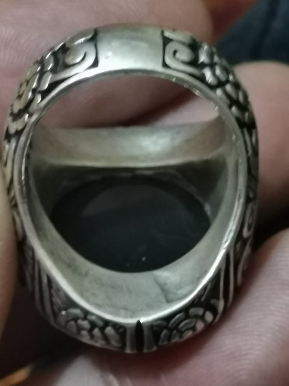 خاتم عقيق يماني اسود الحجر ٣سم مخطوط اية الكرسي و اللهم رزقا واسعا طيبا صياغه البحرين اليدوية الثقيله فضة ٩٩٠ الوزن ٣١غم تقريبا الصايغ حمادة قياس ٢٢ السعر ١٤٠ الف مع التوصيل


**إذا كنت صاحب هذا الإعلان وتريد حذفه لأي سبب، رجاءا أرسل رسالة إلى الدعم الفني**