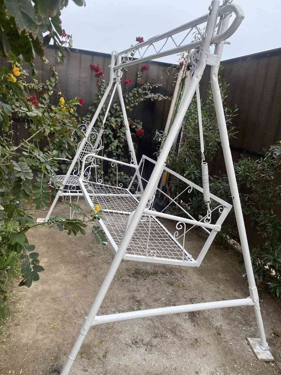 للبيع مكانها دوره *********** سعرها ١٦٥
