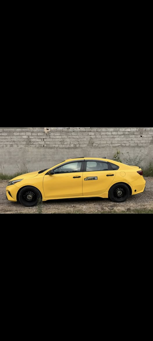 السلام عليكم
فورتي موديل 23فول السياره1/1 
1-محرك مكفول لا تنقيص ولا تبخير
2-الكير مبدل at
3-الحادث جاملغ الايسر والبنيد مبدل
4-الضرر واصل للشاصي ومعمر
5-فقط ايرباك سترين طاك
6-السياره ماشيه75الف كيلو
7-سياره جاهزه صدر تخم تاير تبريد كير محرك كلها كفاله
8-هيئه وغرامات مصفره تاخذ سياره (كلشي ماعليها)
المواصفات
9-سترين حرف D
10-تبريد شاشه مناخين  بيانو
11-تدفئه تبريد بالكشنات
12- كشن كهرباء
13-شاشه اعطال
14-كامره
15-رادارات من كل الجواب 
16-نقطه عمياء
17-بصمه تشغيل ع بعد
18-البواب بصمه
19-قطعتين تبريد
20-شحن لا سلكي
21- شاشه جبيره
22- تحكمات سترين جهتين
23- كروس سرعه /تحديد مسار
24-فتحه /بصمه
25- سياره بيه منظومه غاز
26- لايت زينون
27- اوتو هولد
28- هند بريك كهربائي
29-دوشمه عامه للسياره
30-وناشر صور حادثها والسونار 
31- مكان السياره بغداد جسر ديالئ
32- رقمي ***********
33-السعر 145ورقه وبيه مجال
