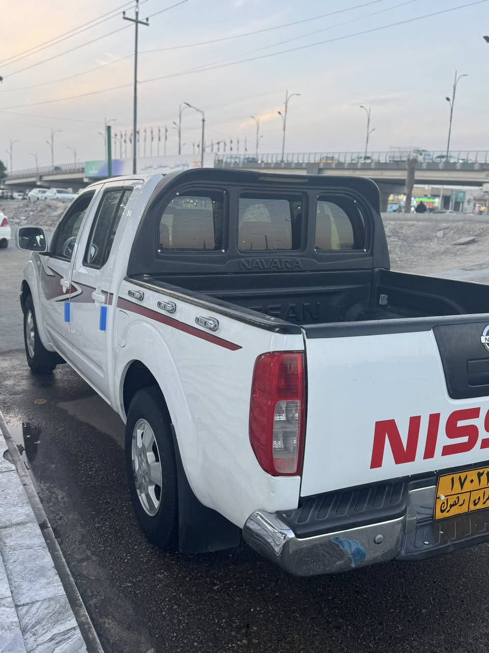 نيفاره مديل 2014 سياره مكفول ماا عده بارد مكينه مفتوحه جديد جاهزه من كلشي العنوان البصرة القبله *********** سعر 125وبيه مجال
