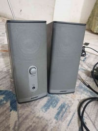 سبيكرات BOSE اصلي مع محولة وكيبل اوكس السعر ٢٥ الف مكاني بغداد الاعظمي...