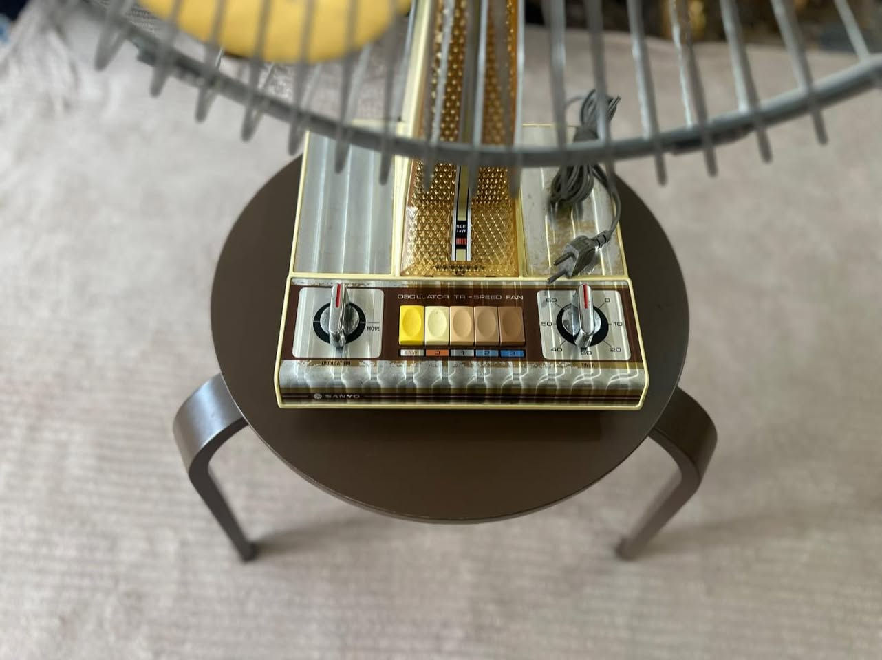 بسم الله الرحمن الرحيم
🪭مروحة 🪭 ❤️sanyo ❤️سانيو منضدية 🏭صناعة ياباني 🇯🇵استيراد المنشأة العامة للتجارة العراقية 🇮🇶مستخدمة بنسبة نضافة عالية جداا
للاستفسار يرجى مراسلة الصفحة✉️
للاتصال راسل الصفحة سيظهر رقم الهاتف📞📱


**إذا كنت صاحب هذا الإعلان وتريد حذفه لأي سبب، رجاءا أرسل رسالة إلى الدعم الفني**