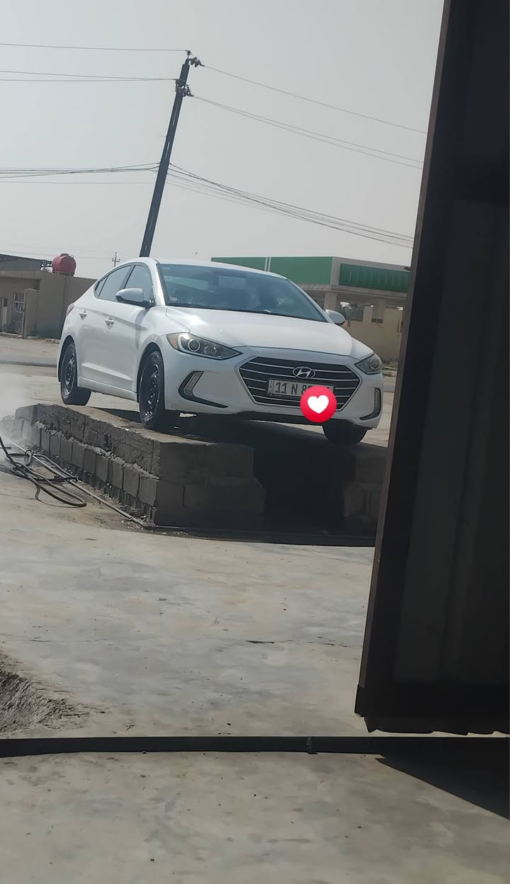 السلام عليكم النترا 2018 امريكي 
رقم بغداد السياره كلين تايتل ماشيه 100 بيهه فقط دعاميه الخلفيه مصبوغه وباب السايق شخط ورصعه او رصعتين بسيطات الباقي مكفول السعر 138 المكان ابوغريب

***********

***********
