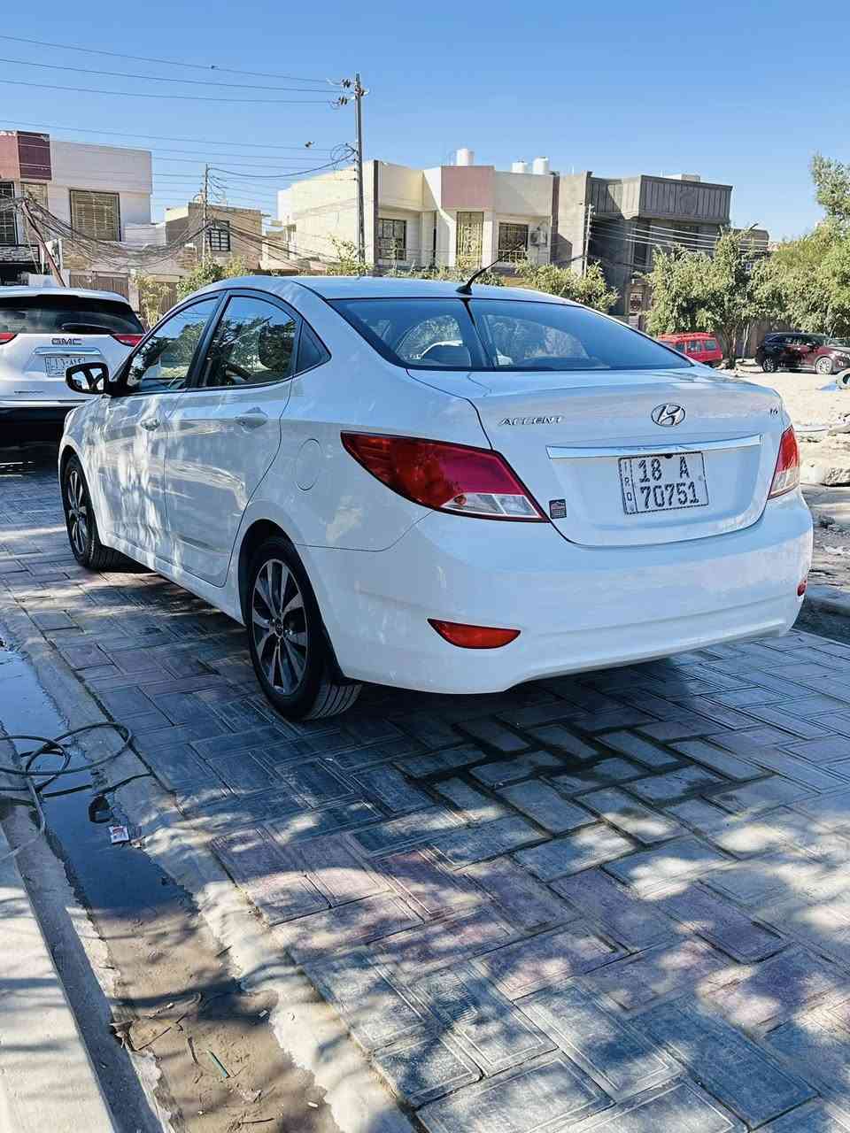 الهم صلي على محمد وآل محمد 🧿
سياره نوع اكسنت موديل 2016 خليجي فول مواصفات فتحه شاشه كامره دواره ادات مكينه 
1600 دوش المرغوب حساسات مكفوله كفاله عاااامه كير مكينه تبريد تدفاء. حداده تخم تاير كله بلادي وحديد رقم بابل سنويه وهزه جديده مداور مباشر ويل كروم جاهزه ب العافيه ع اليخذها 
مكانه كربلاء المقدسه استفسار 
الاتصال  ‭٠٧٨٧ ٧٧٥ ٣٣٠٧‬
