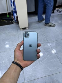 ايفون 11برو ماكس  ذاكرته ٢٥٦ بطاريه81بلاد مبدل شاشه فقط نوعيتها حيل زي...