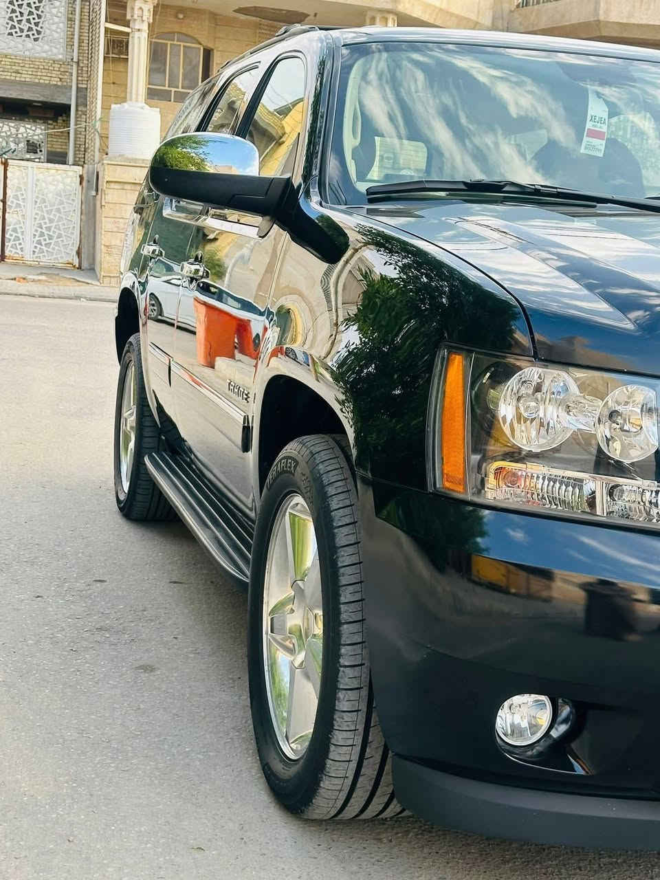 تاهو مديل 2012 خليجي LTZ 
شفروليه تاهو مديل 2012 رقم سليمانيه الدولي سنويه جديده تحويل او وكاله بسمنه السياره كفاله من كلشي
مكينه وكير مكفول بلادي عل وضع الشركه مامتعوبه
ماشيه 100km جاهزه كل نقص مابيه سياره نضيفه بمعنى الكلمه استخدام شخصي فول مواصفات واحد عله
للاستفسار اكثر اتصل عل رقم *********** مكاني بصره
