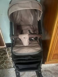 عربانة اطفال ماركة اوربية اخذتة قبل ثلاثة ايام ب135 رايد ابيعة ب100  ل...