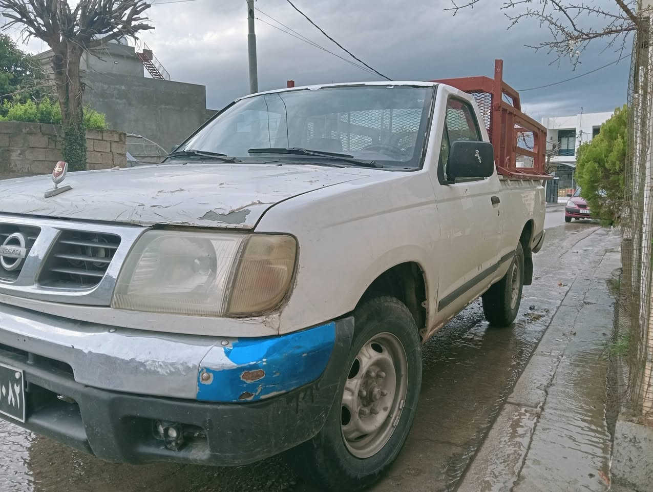 سڵاو نیسان پیکاپ 2000 ناوسور بەشەرتی گێڕو مەکینەو ئەکسل تایەی لۆک مەسروفی چاکی تیا کراوە بەشەرتت ***********
