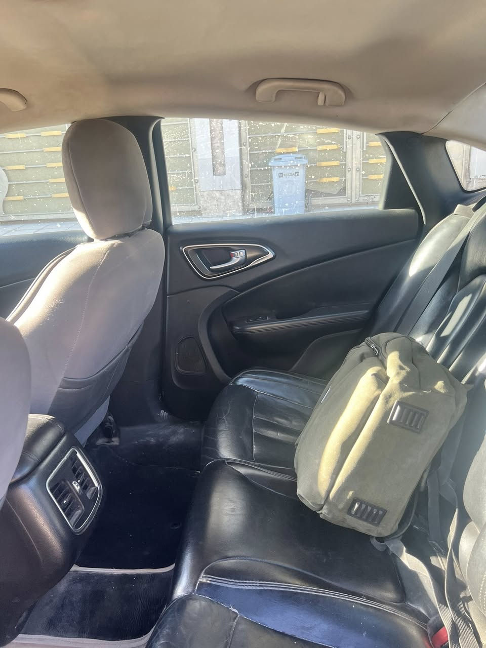 سي200-2017
ايرباك طاك 3 قطع صبغ 
 مبدل جاملغ بدون لغد ولاشاصي ممليوح
ضربه بلتاير ضبط صايره
مبرمجه كامله يم علاوي
عدسات جديده قبل سبوعين لايت يشك شك
دعاميه جديده شباك جديد 
صدر جديد 
حماوه تنساها شرط
منظومه مياه جديده مع صوندات

 
 شويه بنيد وجاملغ جارده

مواصفات
بصمة باب سايق 
بصمة تشغيل 
تبريد قطعتين تحكم مناخي 
مكينة 2400
كير 9 نمر  ماوس
ماشية 170 الف كيلووو
شاشة كبيرة + كامرة خلفية 
تحكم ستيرن اربع جهات 
كشنات جلد اسود تدفئة
كشنات فول كهرباء الاماميه
ستيرن تدفئة
سايد بريك بصمة 
مكان السيارة بغداد 
العامريه
صندوق بصمه

108$بيها مجال 
 بغداد الكرخ
للاستفسار *********** 
واتس اتصال
