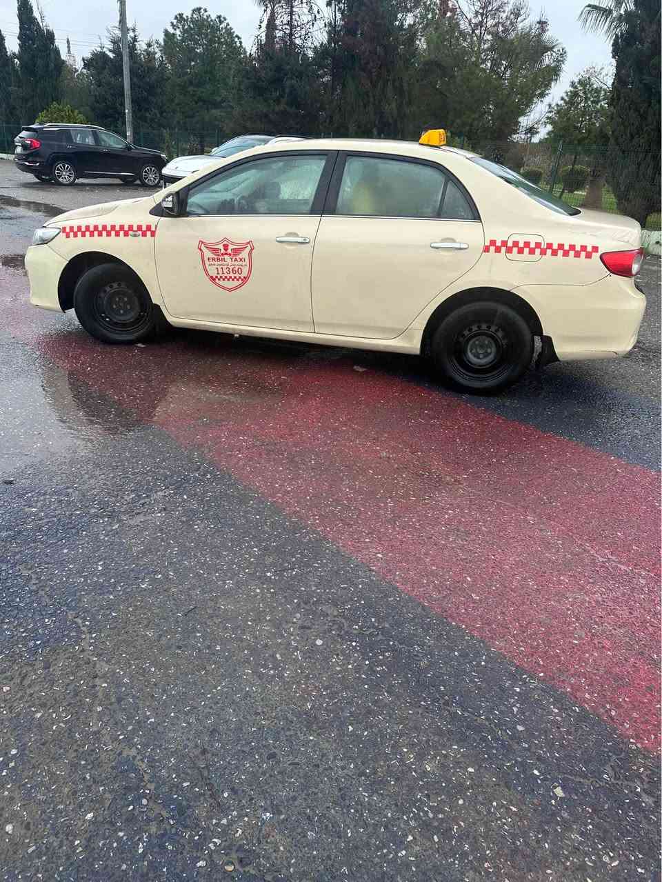 بيكاشو تكسي 2010 كرايته گير توماتيك گيرو مكينه و تەقه و رقه و كارباياتي به شەرەت بوخاري نيه سەر في نيه تبريدي ساردو گەرم مەزبوته شاشه ايپات تاخم غورفەي سفره گاعي نوي به رگه كوشيني نوي به رەدەرکەي لوكه چوار تايەي خاويني له ژيره چاملغي لاي سايقي سبوغه لەگەر سندوقي جي جي سارده كوتي هه يه پشتي ناو حەوزي نيتي تەنها قەيتاني جولاوه زوريش خەفيفه پيشي ته نها بەده نەيە بي شانسی و بي بەتانه  سەنەوي هەزەي نويه بەناوي خومانه بي كيشەیە نرخي ١٣٠ مجالي برايەني تيدايه  ***********
هه ولير أربيل, العراق
