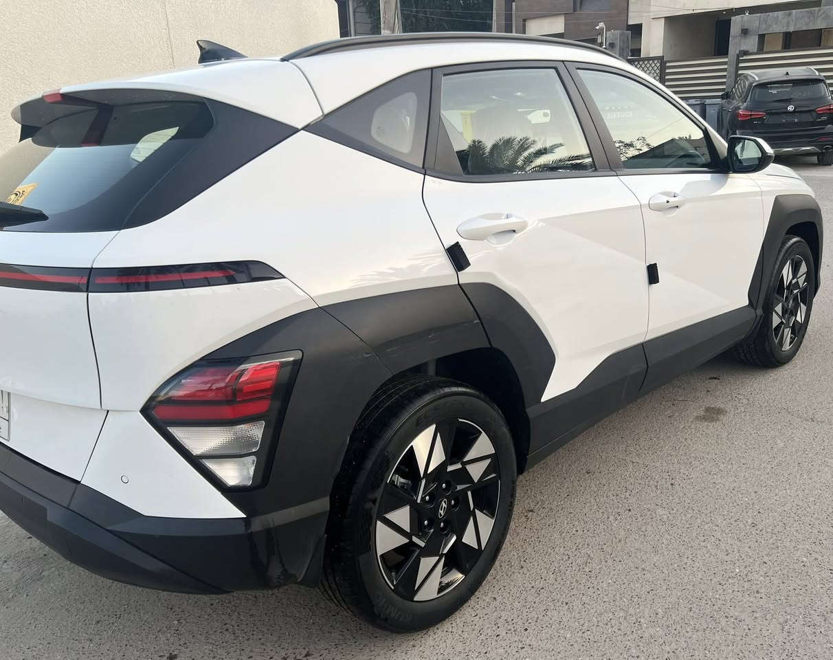 كونا موديل ٢٠٢٤ خليجي رقم بغداد محرك ٢٠٠٠ دوش ماشية ٢٠ الف فول موصفات لمتد بصمه بانوراما حساس امامي خلفي وكشنات كهرباء تحكم فول شاشة كامره وبعد اهواي موصفات مكفول كفاله عامه رايدها ١٩٥٠٠ وبيها مجال بسيط للاتصال *********** مكانها بغداد الكرخ
