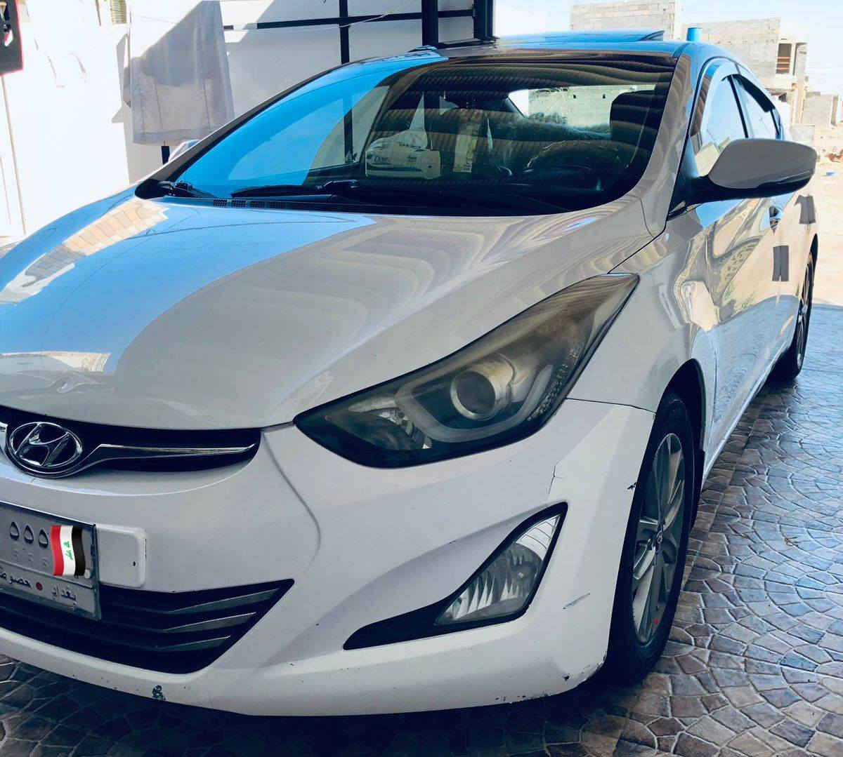 النترى خليجي موديل 2015 فول مواصفات 1/1 
رقم بغداد مميز بأسمي 
السياره جديد وكفاله عامه من عدا بارد بسيط
السعر 127 وبيها مجال بسيط 
مكان حبانيه رمادي
***********
