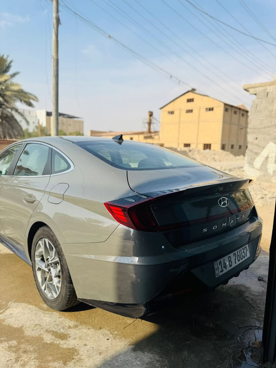 سوناتا 2023 @                                                                         وارد امريكي كفاله عامه كلين  لون اسمنتي                                رقم بصره باسمي السعر 205 اي استفسار 📞*********** مكان السياره بصره
