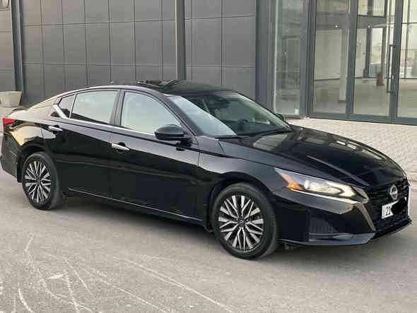 نيسان التيما 2023 AWD 
فول مواصفات SV PLUS 
44,000 ميل ماشيه

بنيد صبغ بدون دواخل ويا 
شويه بالجاملغ الخلفي أثر شخوط
سيت راديترات و تبريد شركة
كير و محرك و حجر و رادار وكهربائيات بشرط
رقم سليمانيه بأسمي تحويل و غرامه بشرط 
السياره كلش جديده و حلوه دينار واحد مابي مصرف 

سعر : 160 ورقه
واتساب : ***********
