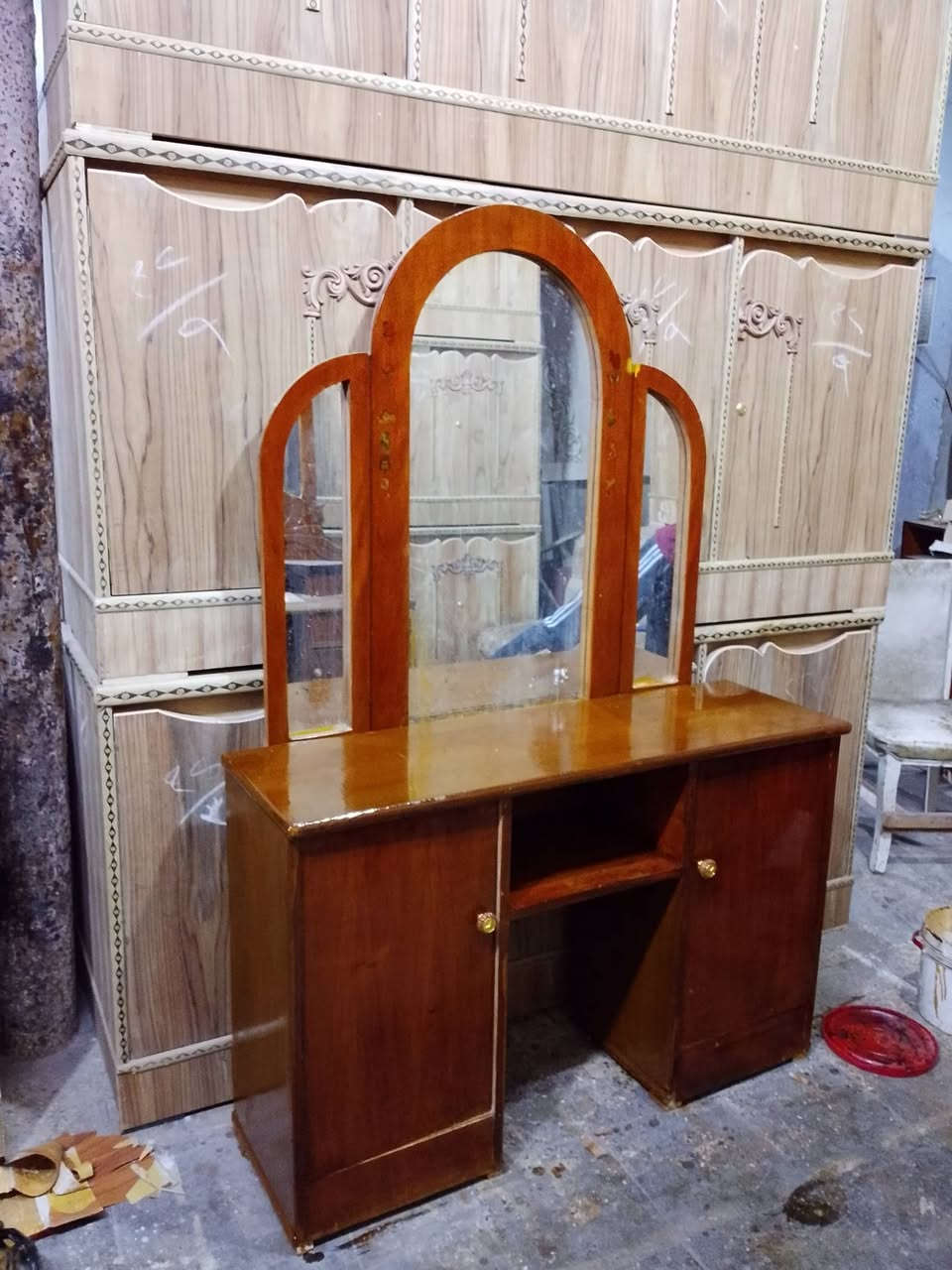 محل ياسر العنوان بلد سوق المسقف قرب جامع بلد الكبير كوميديات عدد تسعه الواحد على 15 زاويه عدد اثنين الوحدة على 20 زائد ميز ابو المرايه عدد ثلاثه الواحد على 65  زائد معرض 160 ***********
