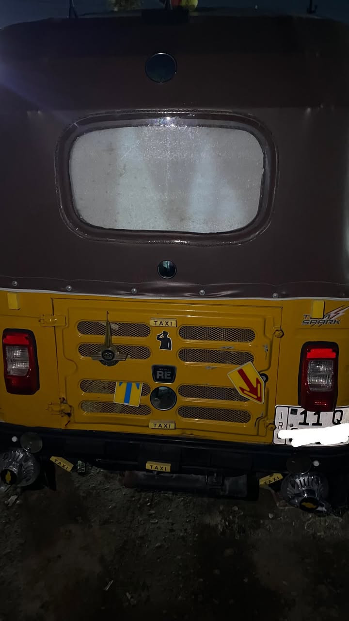 سلام عليكم تكتك 2019
رقم وسنويه بغداد بأسمي مداور ثاني يوم تكتك مكينه وكير خير من الله تكتك تاخذها كبل للشارع ما بيها اي نقوصات كهربائيات كلها شغاله وكلشي بيها شغال 
مكاني بغداد الدوره 
متواجد فقط واتس 
*********** 
سعر خاص
