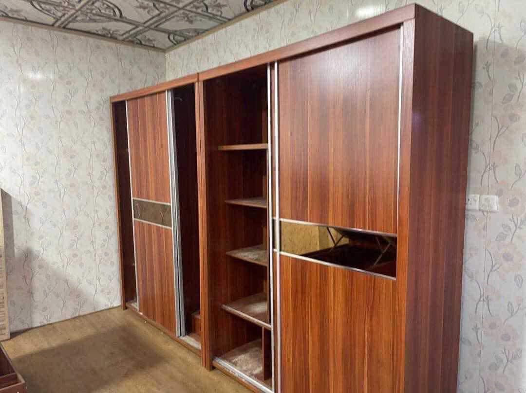 #مكتب _الملك _لنقل الاثاث العام🌹💚
نتشرف بحضرتكم زبائننا الكرام🌹💚
يوجد لدينا ستاڤ كامل💚 متخصص بنقل الاثاث من سياره هينو كبير🚚💚🚚 وسياره كيا صغير💚🚛🚛 .تحويلات بيوت او نقل اي اثاث من بيت الى بيت اخر🏛️🏯.
ونجار يفتح ويشد الغرف عراقيه💚_ماليزيه💚_تركيه
ويوجد فني فتح وشد السبالت❄️🏔️❄️ ..عنوان بغداد🇮🇶 للتواصل..واتس اب

*********** / ***********
