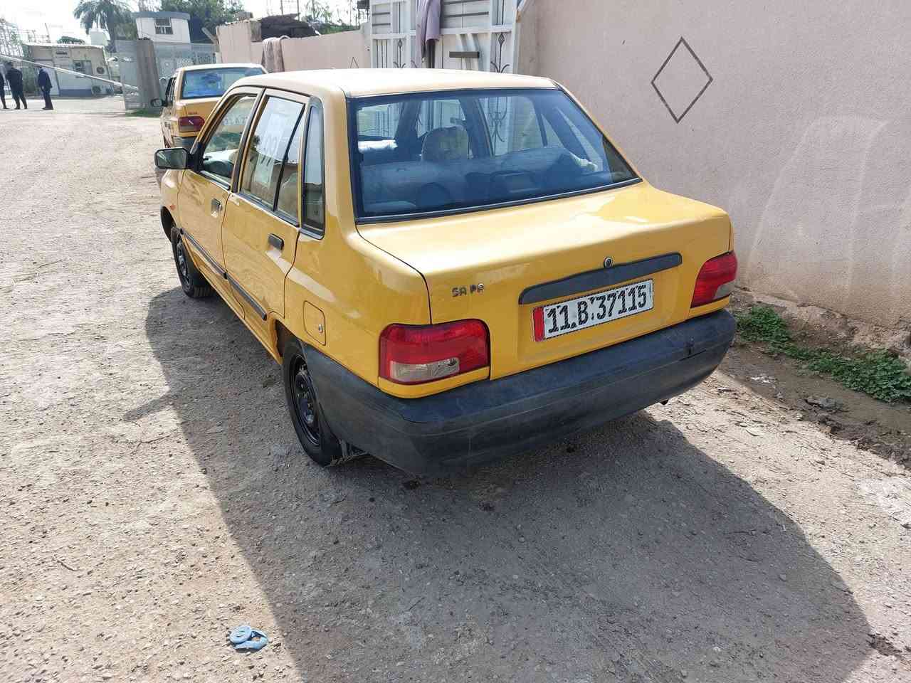 يالله السلام عليكم ورحمه الله اخوتي 
سايبه موديل 11 كرستال مكفول من الضربه كير مكينه برايد صدر خير من الله كهربائيات كلها شغاله تعال وشوف

بسم ابني سنويه ب شهر ال3 تنتهي شرط التحويل 
السعر 28 وبيها مجال حق الجيه المكان بغداد اليوسفيه 
***********
