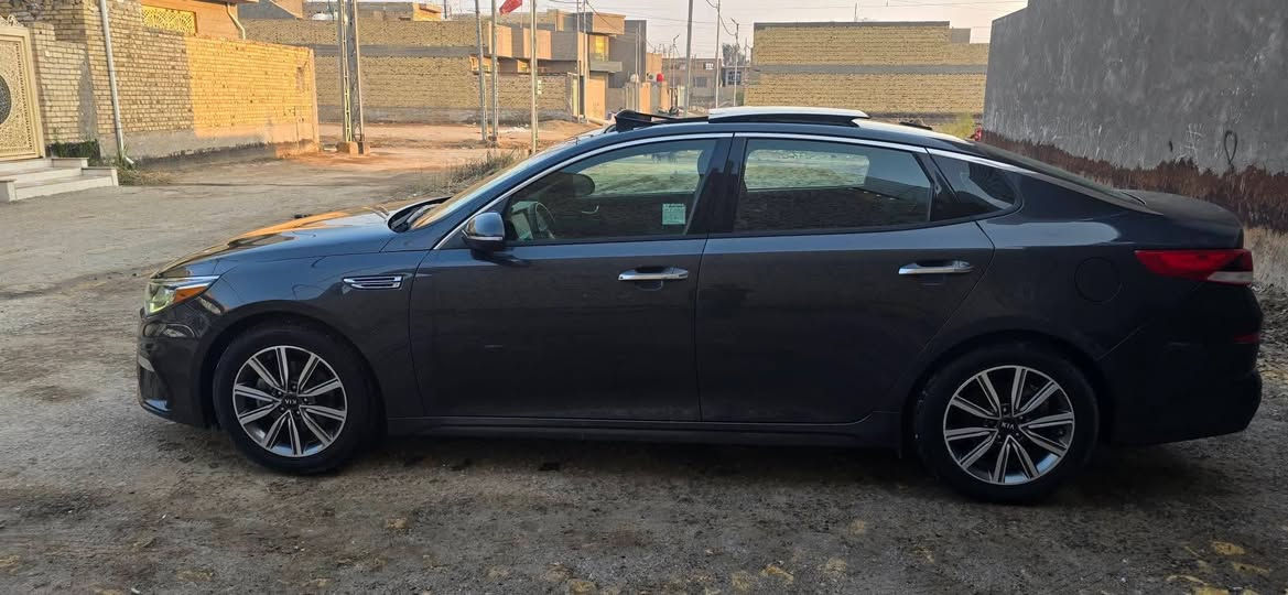 سلام عليكم
للبيع سيارة اوبتما 2019 وارد امريكي رقم قادسيه بسمي تحويل ثاني يوم 

حادث مرفق سياره كفاله غير شي بصيط بدعاميه 

فقط  وماشيه ٨٥  ومن دخلت ماشيه ٢٤

موصفات: (.  فول عدى البصمه  )

1شاشه كبير لمس ✅

2كامره دواره ✅

3تحكم جهتين ✅

4 مثبت سرعه ✅

5تحديد مسار✅

6مانع نزلاق ✅

7راذار جانبي ✅

8 حساسات خلفي+ جانبي+امامي ✅

9 3 واقعيات قياده+EXO+SPORT+COMFORT✅

10شاحن UDB✅

11منفذ AUX 

12شاير مري ✅بنرامه قياده ذاتيه كشن كهربائي لايت لد ثلجي  اهواي بيه موصفات

مكينه+✅ وكير+حداديه=كفاله تخم تاير جديد   

حجم محرك2400 GDi

مكاني ديوانيه عفك 

الشراي يتصل ***********
