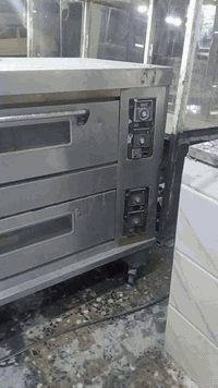 فرن بيتزا للبيع
نضيف حجري كهرباء غاز ***********
