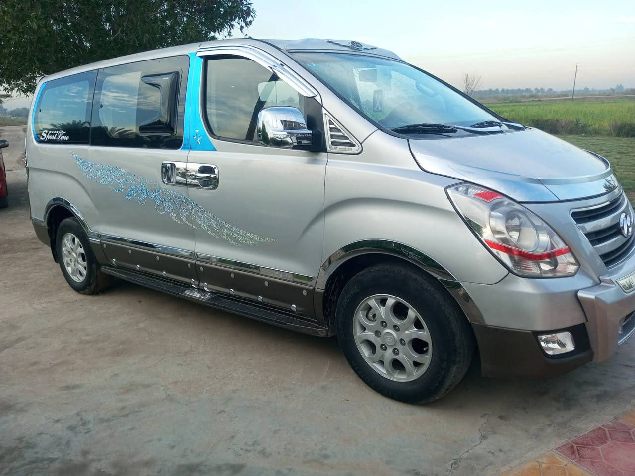 للبيع ستاركس موديل 2009 رقم بغداد محرك مفتوح 
سياره مكفولة العنوان بغداد الطارمية 
***********
***********
