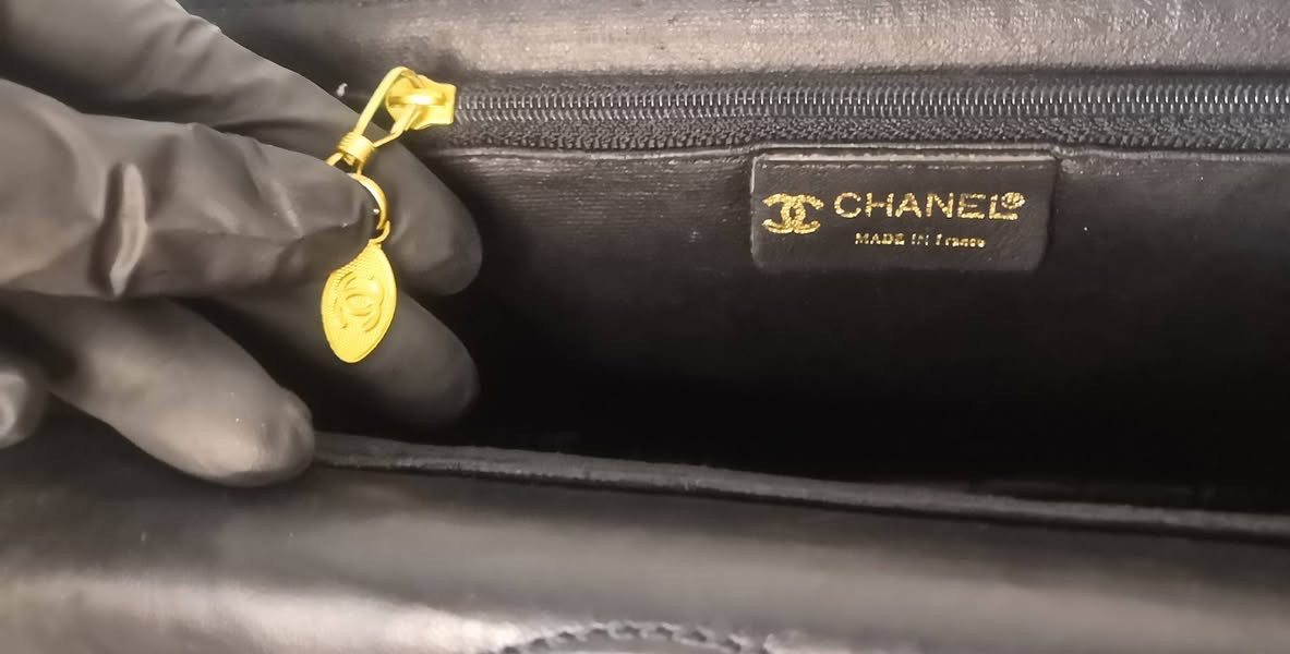 شانيل اصليه باله كامل ختومات وكود السعر ٥٠ الف مع التوصيل


**إذا كنت صاحب هذا الإعلان وتريد حذفه لأي سبب، رجاءا أرسل رسالة إلى الدعم الفني**