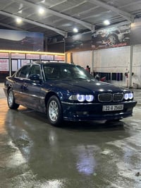 بي ام ٧٢٨ • ٦ سلندر • محدث ٢٠٠٠