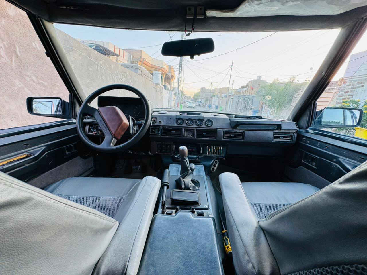 سلام عليكم   رانج روفر 1991 رقم ديالى
بيع او مراوس بسياره بي ام 

مكينه8 سلندر  بانزين 3900 صدر 70 بلميه  لوكير دفع رباعي شغال كهربائيات جاهزه  
 للأستفسار ‏‪***********‬‏
