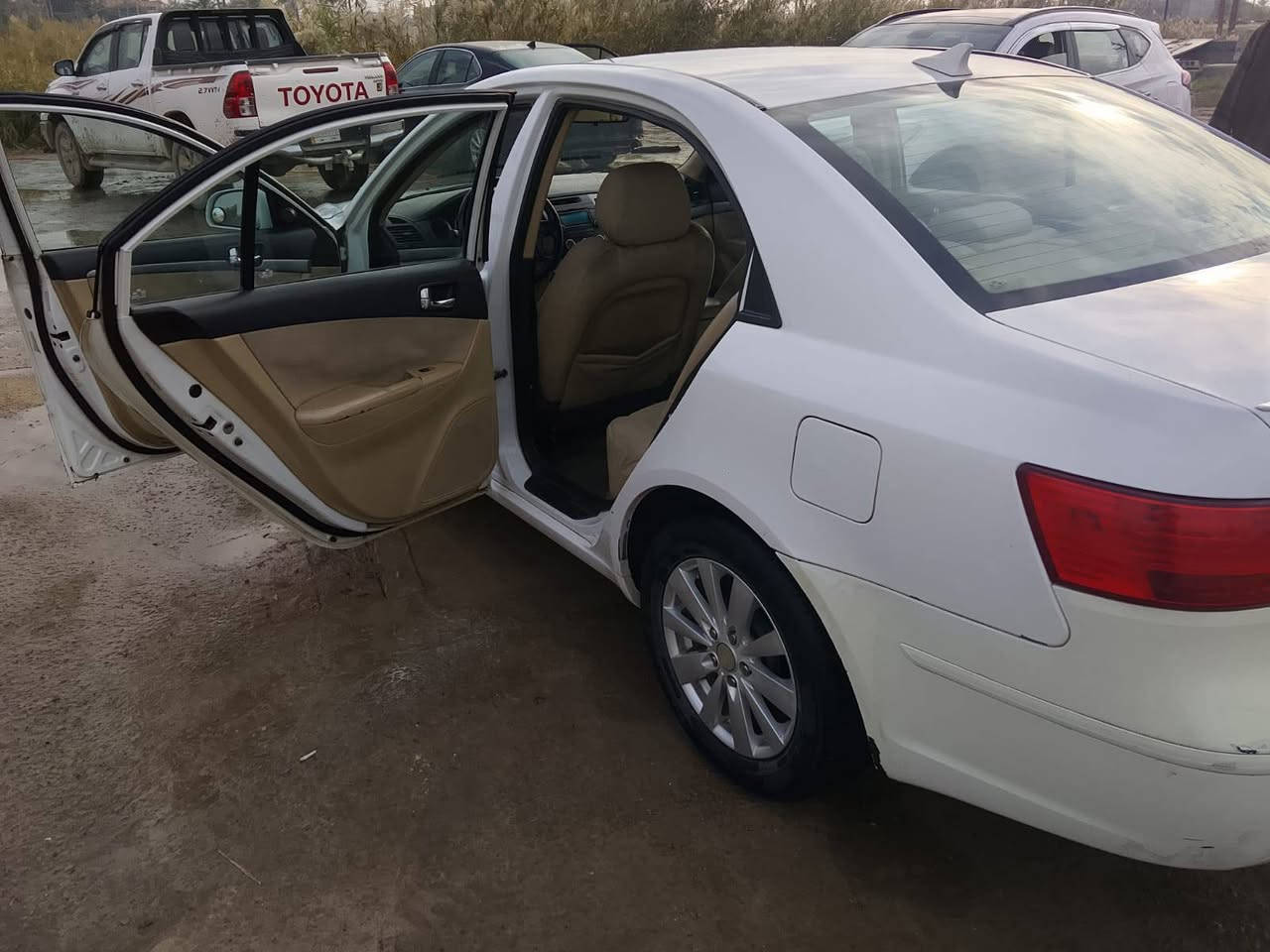 السلام عليك ورحمه وبركاته 
سوناته امريكي موديل 2010 ضراها من امريكي فقط بس جملغ خلفي يم هلال بس بدون اي داخل بس هذا بي صبغ فقط قطعه واحد بيهة صبغ هو ضراها من امريكي فقط بدون اي داخل بدون يرباك سيارة مال بيت كلهة يبل واحد رقم اربيل دولي جديده سنويه حد 2030 هزه جديده سيارة اي نقص مابيهة خير من الله محرك 2400 دوش لا تنقيص ولاتبخير مكنيك كفاله صدر امي وخلفي كله جديده ع أيديه ماشيه 130 بلاي تبريد ثلج +تدفئه شغاله سيارة بيهة مواصفات اوبل كب لمتت تدفئه بل كشنات حساسات خلفية سيارة مكفوله من دواخل لا لغود لا شواصي كفالة عامه سياره وين مايعجبك افحص عنوان ديالى مركز بعقوبه 
السعر 126 بي مجال لطبين 
سيارة بسمي تريد تحويل تريد وكالة اني حاضر اني مكلف بالنشر هذا رقم صاحبها *********** ( ***********
