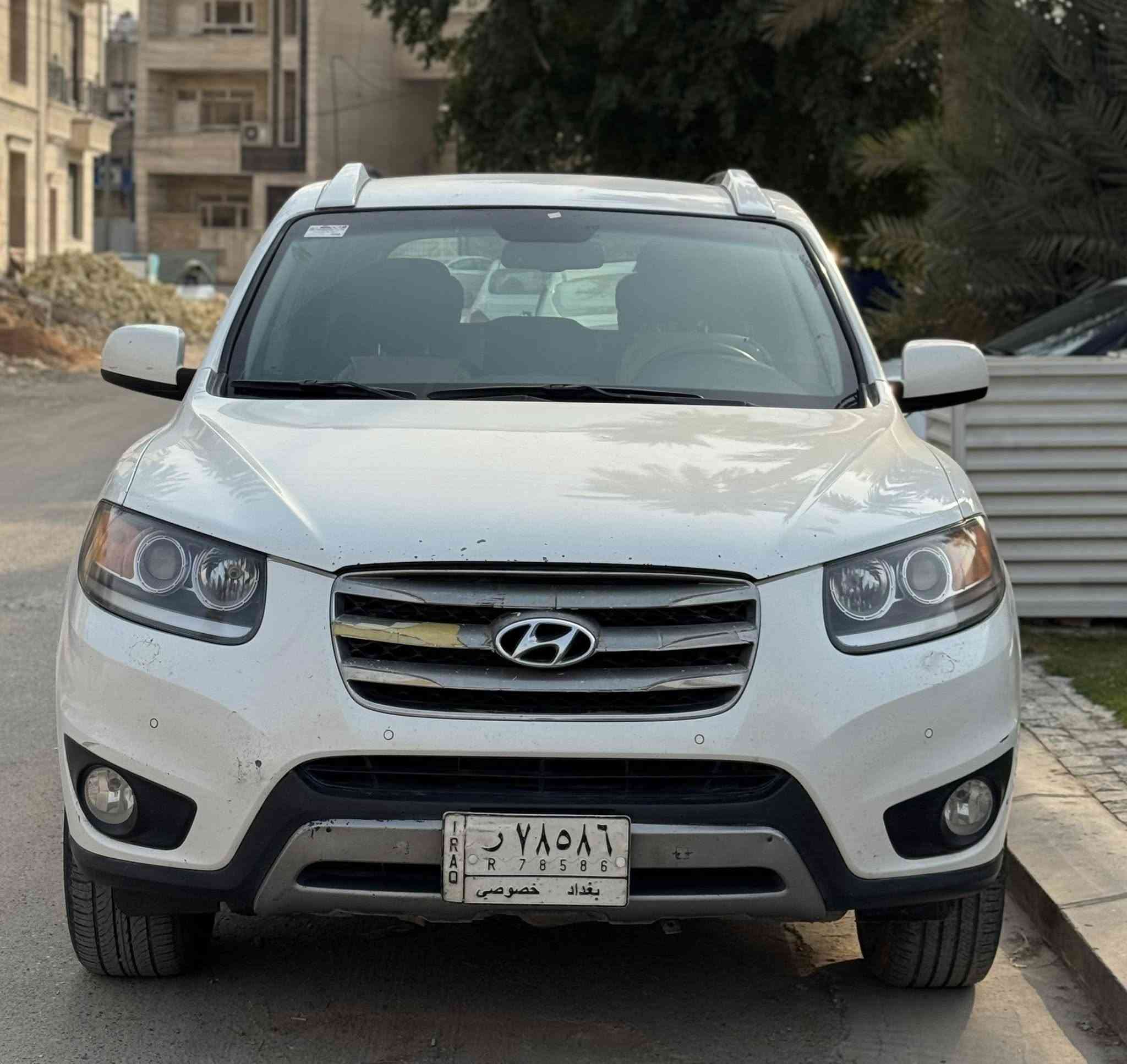 السلام عليكم
سنتافيا 2012  محرك 2400 دوش 
رقم بغداد مشروع وطني سنوية غير ساقطة 
السيارة جاهزة من كلشي 
صدر امامي جديد 
كهربائيات كاملة 
دوشمة كشنات 
تبريد ثلج 
محرك وكير كفالة 
تايرات نظيفة 
سيارة تحكم ستيرن 
نظام منحدرات 
داخل صاج 
بلوتوث 
دبل جكمجة
تبريد بل تكم 
5 راكب 
ضررها من اميركا داير جاملغ وباب خلف السايق 
مكان السيارة المنصور 
السعر 129 وبيها مجال 
***********
