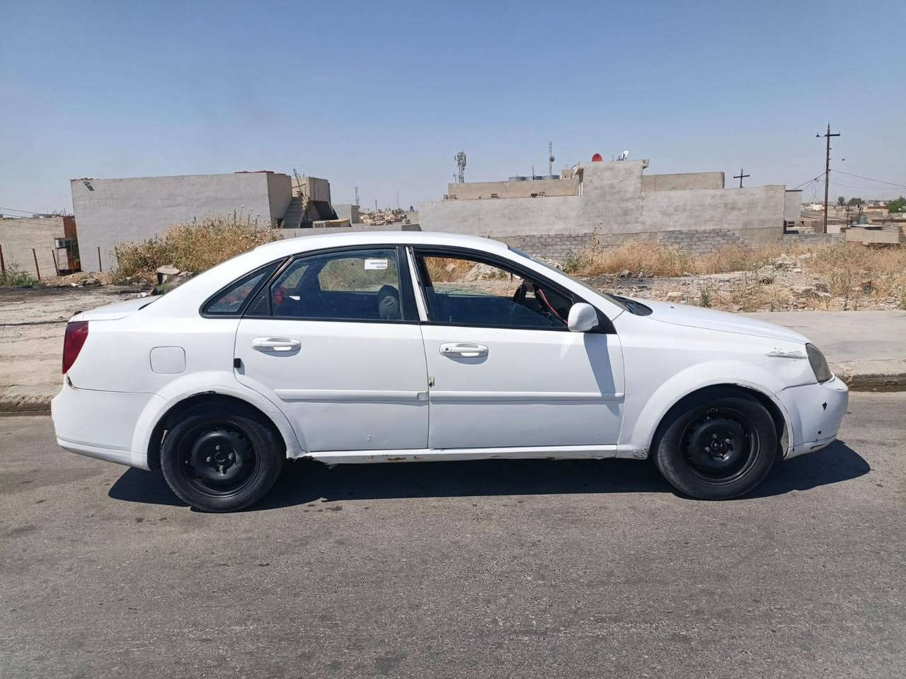 السلام عليكم
اوبترا موديل 2005 مكينه و كير شرط 
بيها طخه خفيفه بل جاملغ الخلفي مصبوغه حزام جماليه  رقم بغداد مشروع وطني شرط الوكاله و التحويل تبريد و تدفئه كامل شغال السعر 65 و بيها مجال العنوان موصل 
ابيع نقد فقط 
الاستفسار اكثر الاتصال على الرقم 
***********

***********
