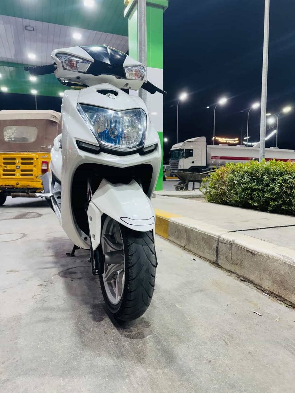 سلام عليكم دراجة سكنس شمعة للبيع مكفولة كفالة عامة من كلشي سعر ١٥ورقة وبيهة مجال لسفسار هاذة رقم ***********
