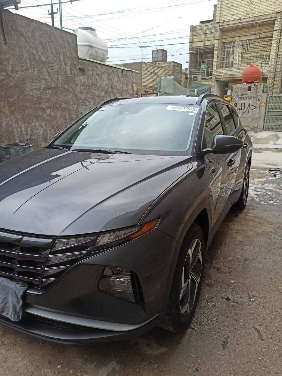 السلام عليكم … للبيع فقط
توكسان ٢٤ دخول جديد بدون رقم منفيس باسمي (   ) بدون ايرباك 

السياره ماشيه ( 17 الف مايل ) جديده كلش وبدون نفص  لون  مميز  مواصفات السياره 

بصمه 

فتحه سلايد روف 

شاشه كبيره + كامره ه

كشنات جلد اسود ملكي 

كشن كهرباء 

رادار امامي وخلفي وجانبي 

ويل كب كروم حجم 19 

اشاير بل مري 

قياده ذاتيه + تحكم استيرن 

لد ليلي نهاري 

سايد بريك بصمه

كشنات تدفئه

تبريد قطعتين 

شاشه تدعم الكار بلي 

شحن واير لس 

جنطه كهرباء 

بصمه تشغيل + بصمه أبواب 

اشاره ترحيب عند الاقتراب 

مكان السياره بغداد مدينة الصدر حي طارق شارع الوسط 

لمعرفه السعر اتصل وتدلل


**إذا كنت صاحب هذا الإعلان وتريد حذفه لأي سبب، رجاءا أرسل رسالة إلى الدعم الفني**