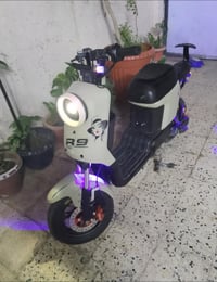 ماطور R9 • ٥ بطاريات ليثيوم • شرط