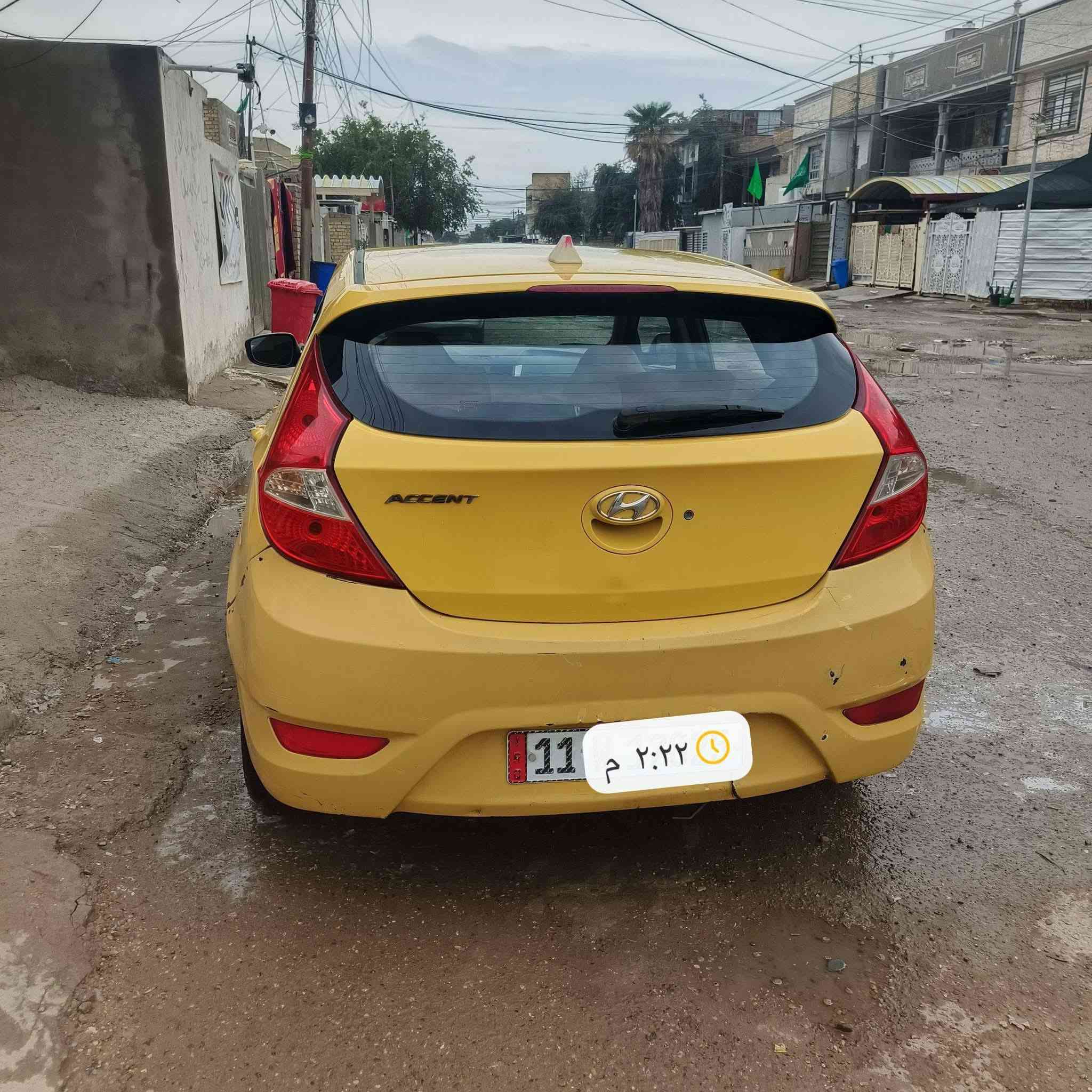 السلام عليكم
اكسنت هاش باك 2013
وأرد كندي حادث جاملغ خلفي وتعديل بدون تبديل مكينه بدايه تبخير 1600 جيتي اي سياره بسمي سعر 68 بيه مجال 
***********
