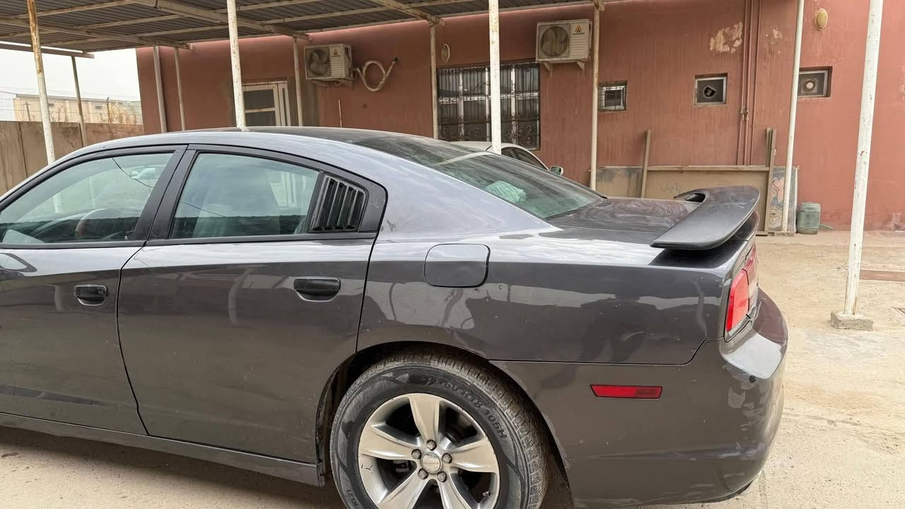 سيارة جارجر موديل 13 قطعتين تبديل جاملغ اليسار والبنيد في امريكا حادثها وهنا صبغ قطعتين جاملغ اليمين والباب كير عصا تحكم إشارات بصمات ابواب رقم الإنكليزي السنويه باسمي تحويل مشروع وطني  مباشر 
كير ومحرك وتبريد كفالة 
السعر 125$ 
 بابل/حله 
 شارع 60 قبل مجسر الطهمازية 
***********
